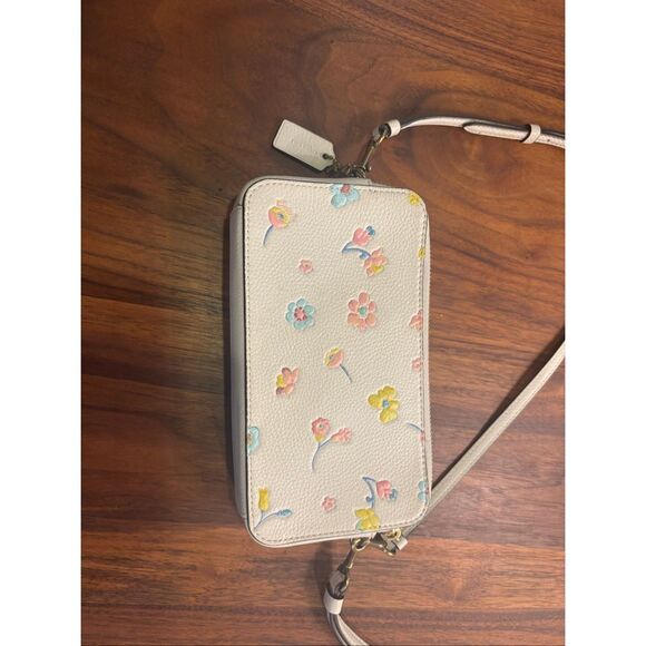 Coach Women's White Floral Kira Crossbody Bag And Matching Wallet NWOT - Picture 9 of 15